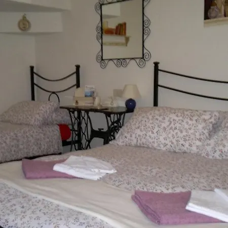 Lo Scoiattolo E La Noce Bed & Breakfast