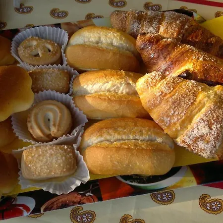 Lo Scoiattolo E La Noce Alojamento de Acomodação e Pequeno-almoço 2*